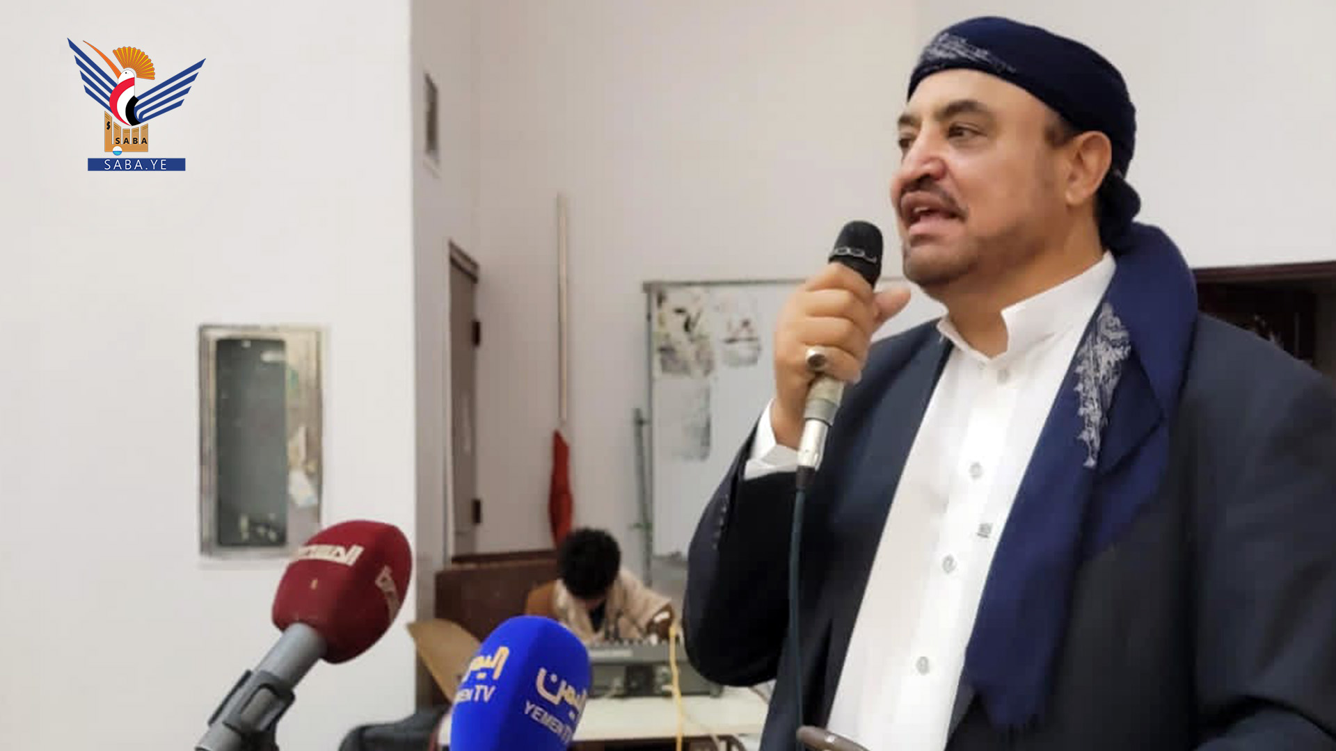 أمين العاصمة ومحافظو المحافظات يهنئون قائد الثورة والرئيس المشاط بالعيد الـ 11 لثورة 21 سبتمبر