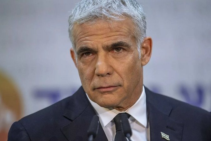  لابيد: نتنياهو فشل سياسيًا واستراتيجيًا وإيران حقّقت نصرًا هائلًا