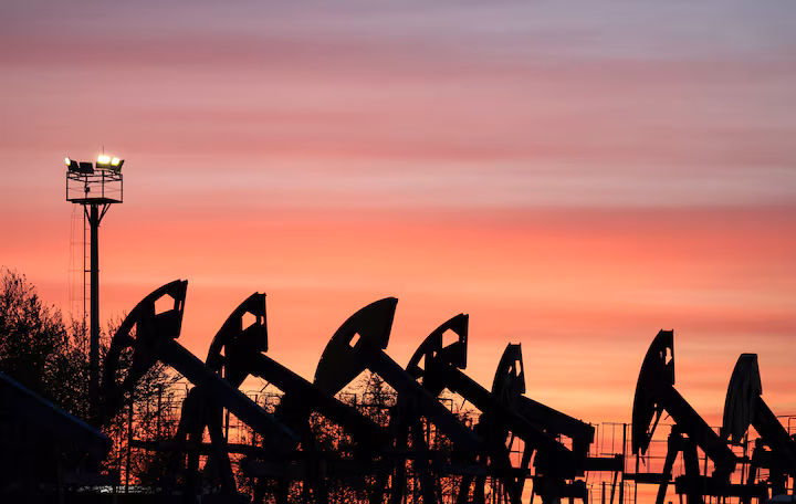 في قفزة تاريخية.. النفط يتجاوز 120 دولار