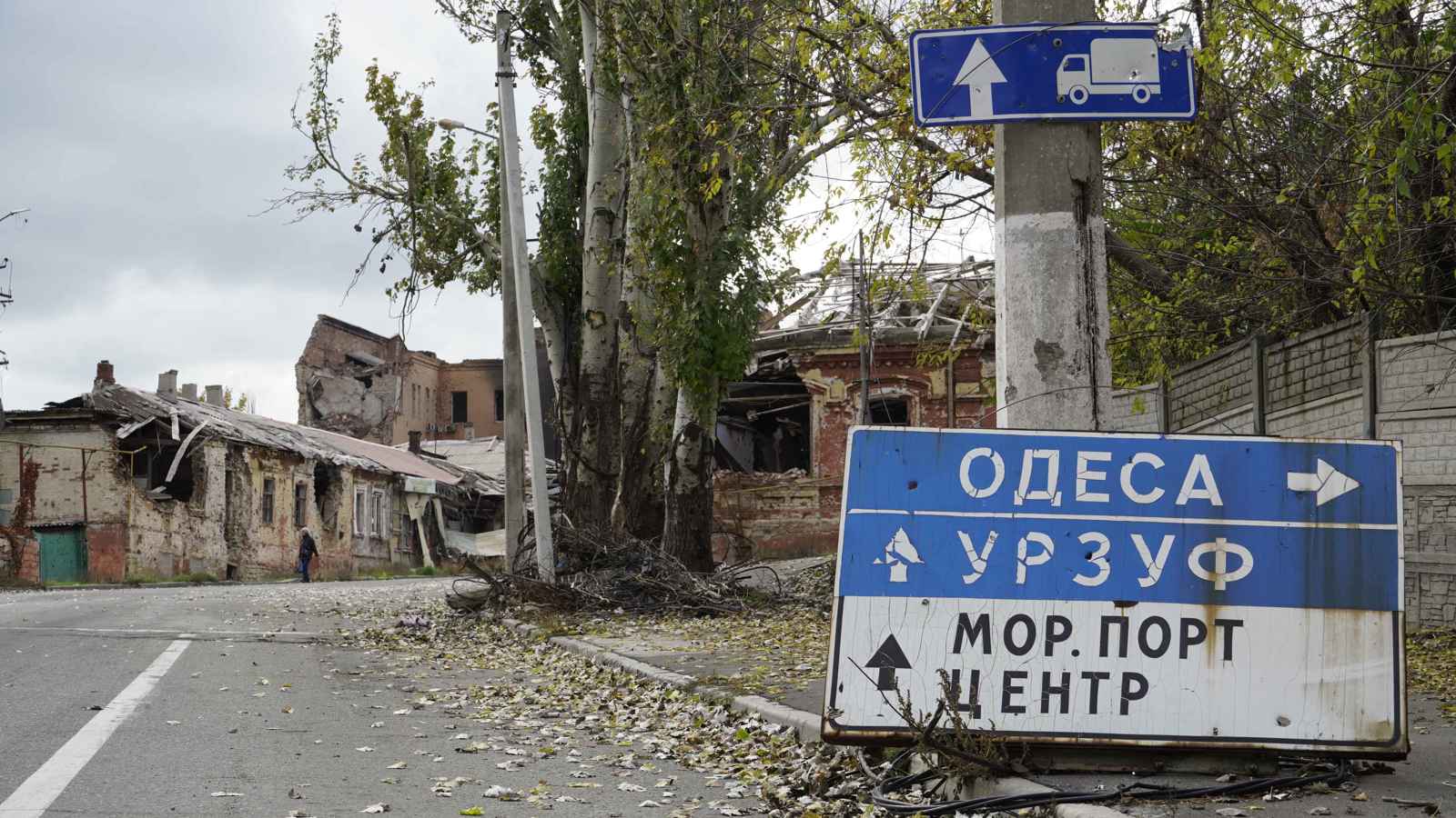 أوكرانيا: مقتل 7 في هجوم صاروخي روسي على ميناء في أوديسا الأوكرانية