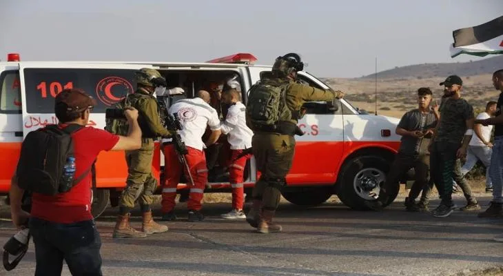 إصابة فلسطينيين برصاص المستوطنين في جنين واعتداءات في رام الله