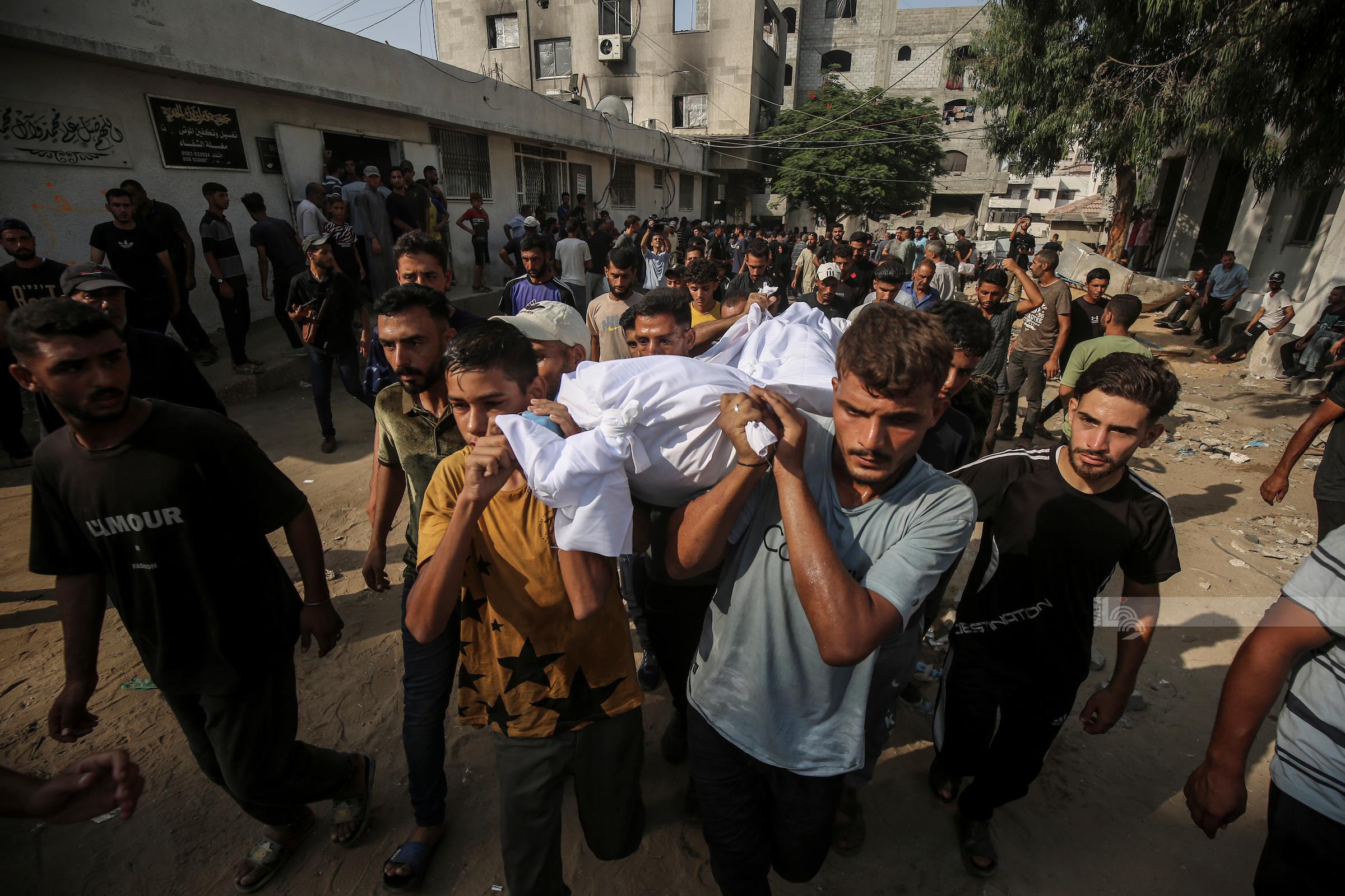 استشهاد سبعة فلسطينيين في قصف استهدف ساحة مستشفى المعمداني بغزة