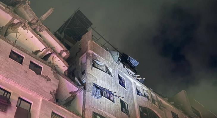 استشهاد 3 فلسطينيين وإصابة 7 آخرين بقصف صهيوني لمنزل في مدينة غزة
