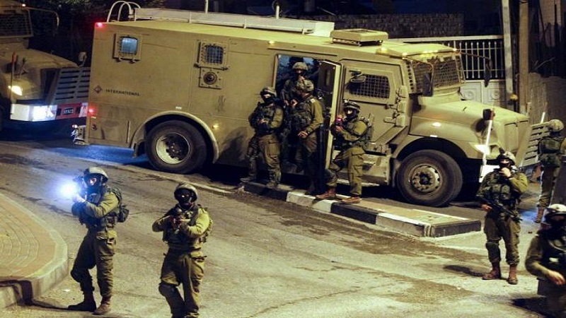 العدو الإسرائيلي والمستوطنون يقتحمون اللبن الشرقية جنوب نابلس