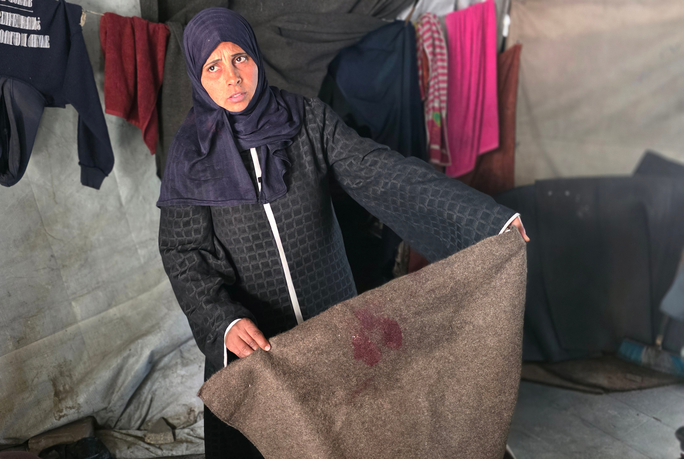 مركز حقوقي : العدو الاسرائيلي يصعّد هجماته مع دخول المرحلة الثانية لاتفاق غزة