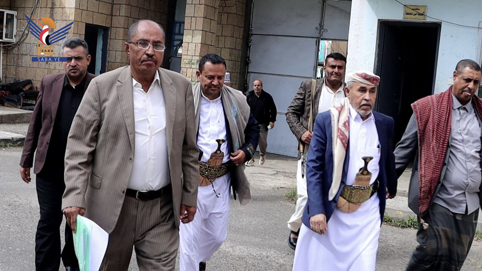 تفقد مستوى الانضباط الوظيفي في عدد من المكاتب التنفيذية بإب