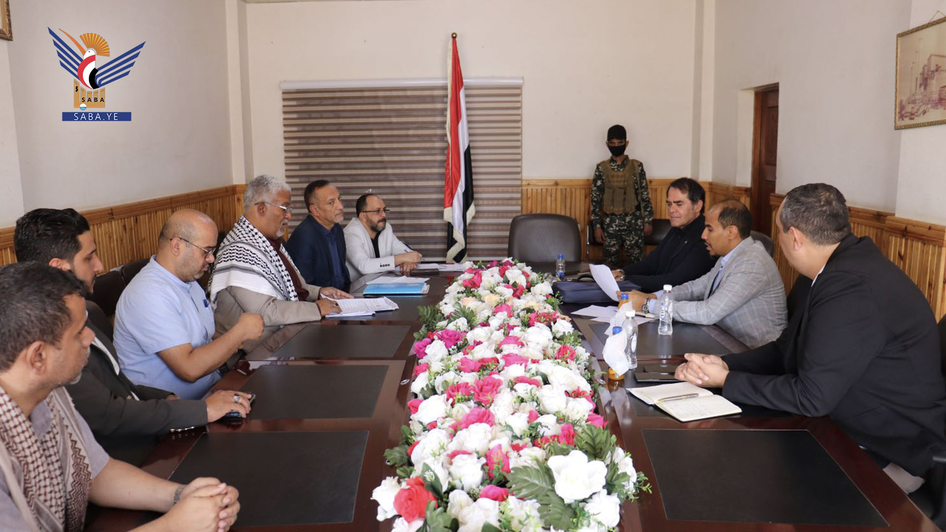 وزير الشؤون الاجتماعية يناقش مدى استجابة مفوضية اللاجئين والوفاء بالتزاماتها