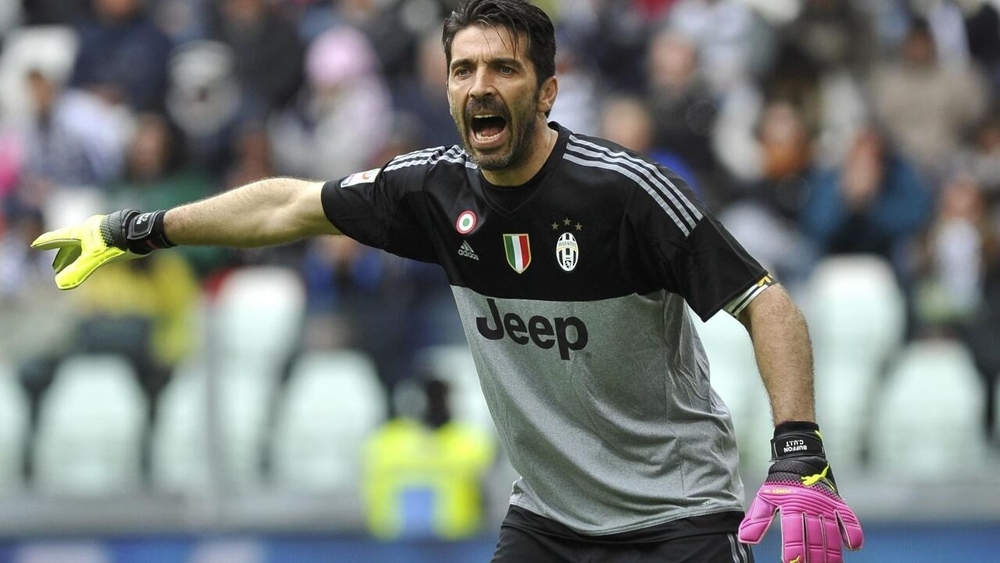  الحارس الإيطالي بوفون يفوز بجائزة "رئيس يويفا" لعام 2024