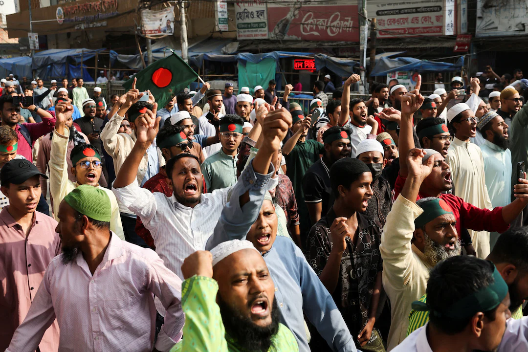 بنجلادش تدعو إلى الهدوء بعد مقتل زعيم طلابي قبيل الانتخابات