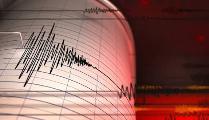 زلزال بقوة 6.2 درجة يضرب جزيرة جاوة الإندونيسية