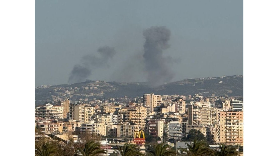 لبنان: أكثر من 50 غارة صهيونية استهدفت القطاعين الغربي والأوسط لقضائي صور وبنت جبيل خلال الساعتين الماضيتين