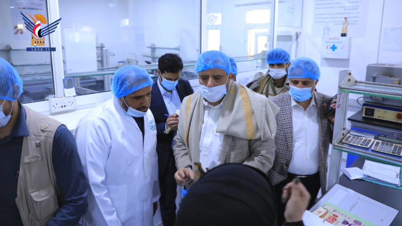 القائم بأعمال وزير الاقتصاد يطلع على نشاط مصنع لإنتاج أغذية الأطفال