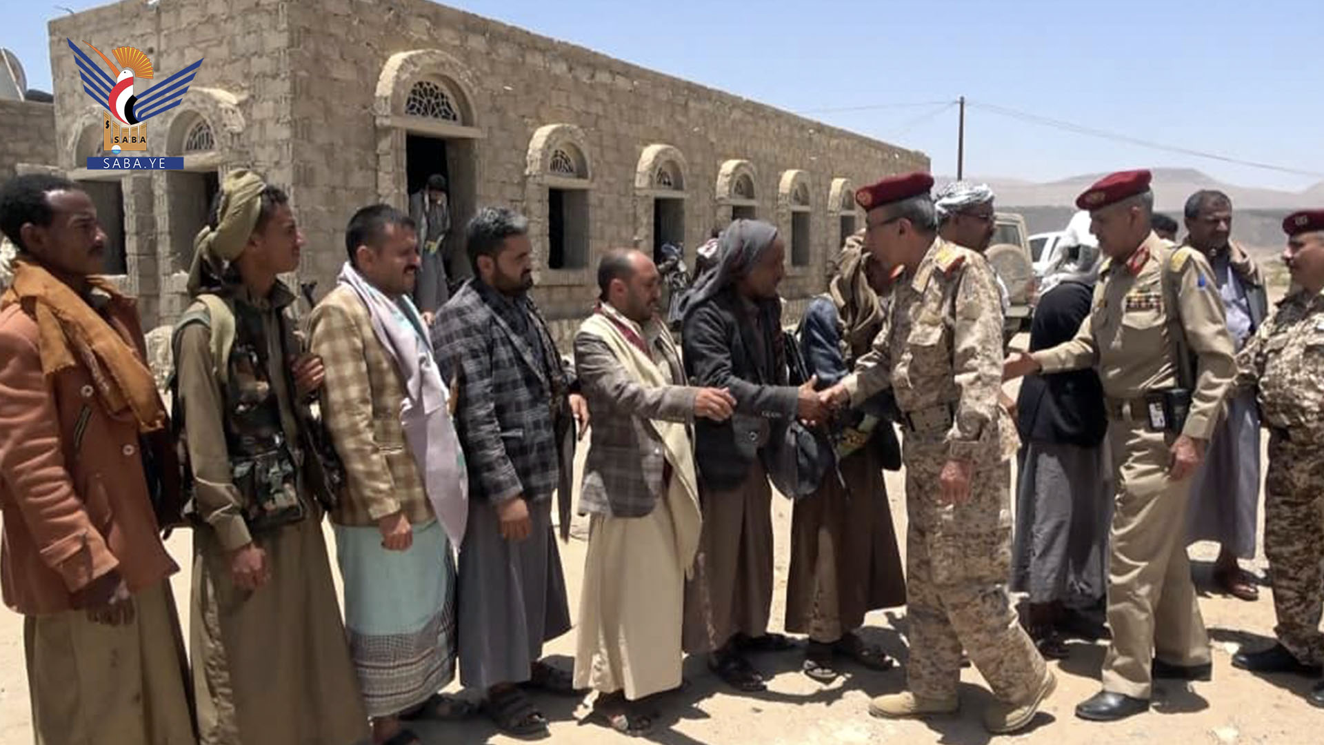 الفريق المشن وقيادات من وزارة الدفاع يتفقدون أحوال المرابطين في صرواح