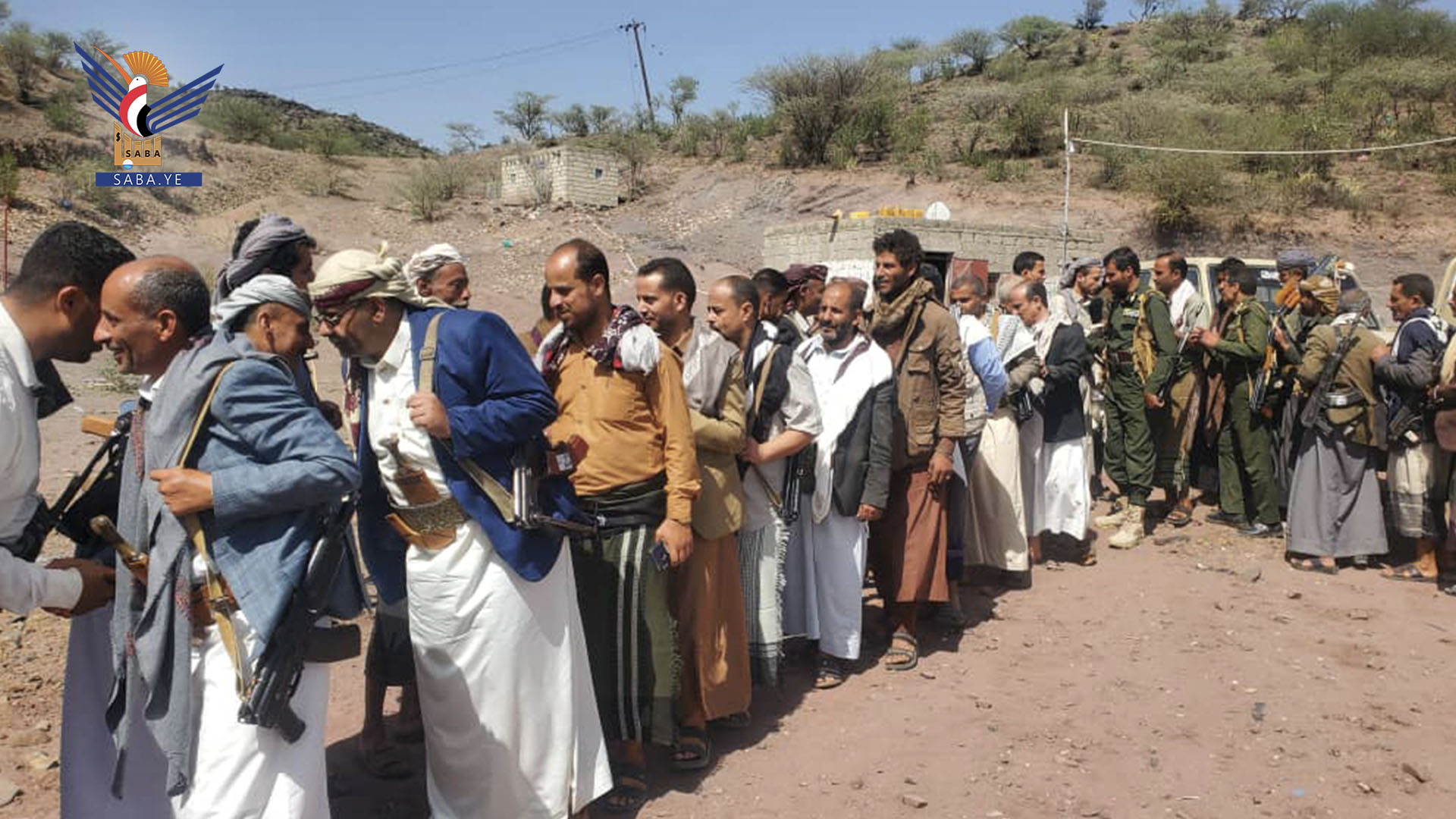 قيادات تنفيذية في الضالع يطلعون على أحوال المرابطين في جبهة بتار بالحشاء