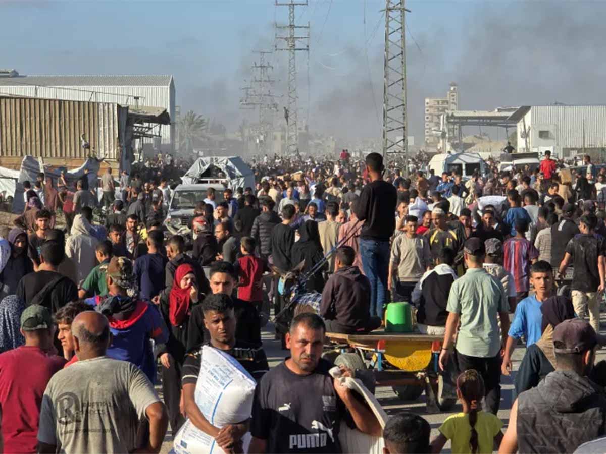 ارتفاع حصيلة ضحايا لقمة العيش بغزة إلى 2,430 شهيدًا وأكثر من 17,794 إصابة