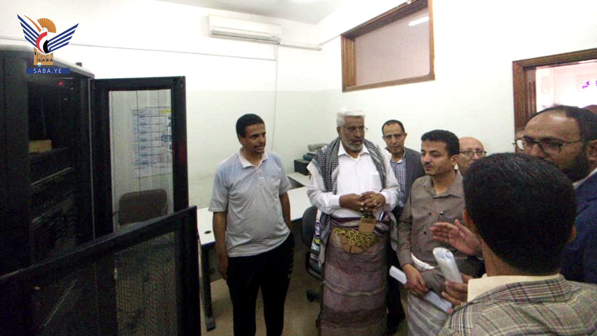 وزير النقل والأشغال يتفقد سير توزيع مختلف الإدارات بمبنى الوزارة وفقا للهيكل الجديد