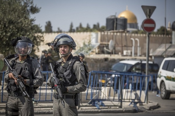العدو الصهيوني يستدعي ثلاثة أسرى فلسطينيين محررين للتحقيق معهم بالقدس