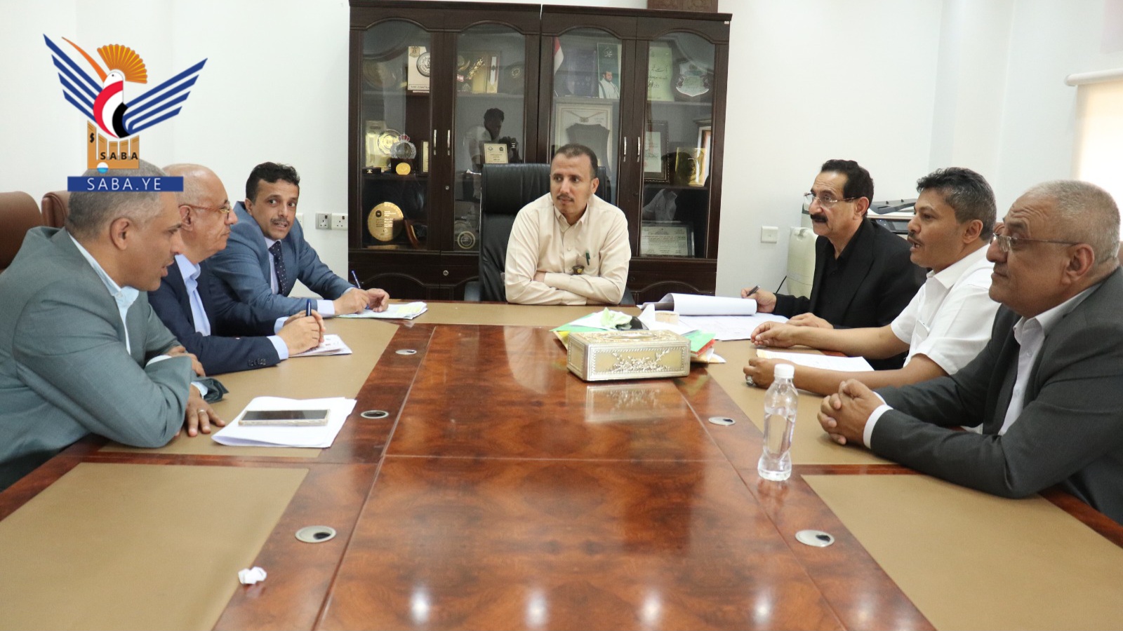 مناقشة الخطوات المنجزة لاستكمال مسار عملية الدمج بمصلحة الضرائب والجمارك
