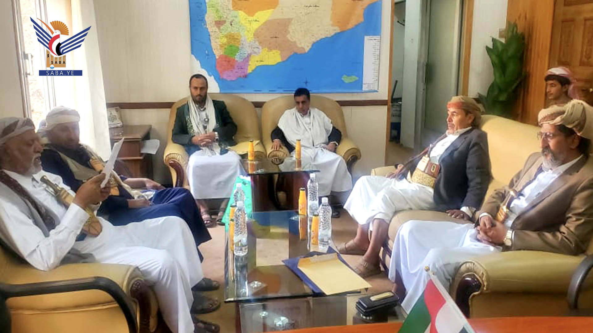 المحضار يلتقي عددا من قيادات السلطة المحلية والمشايخ بمحافظتي صنعاء ومأرب
