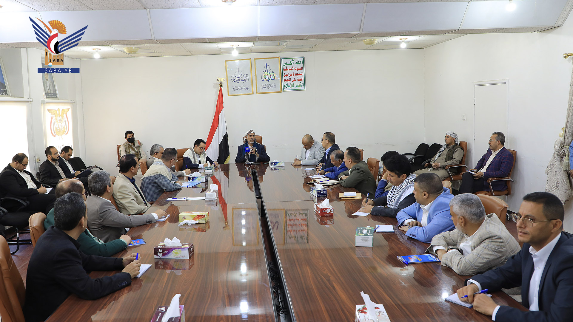 القائم بأعمال رئيس الوزراء يطلّع على مستوى تنفيذ خطة وزارة المالية للعام 1447