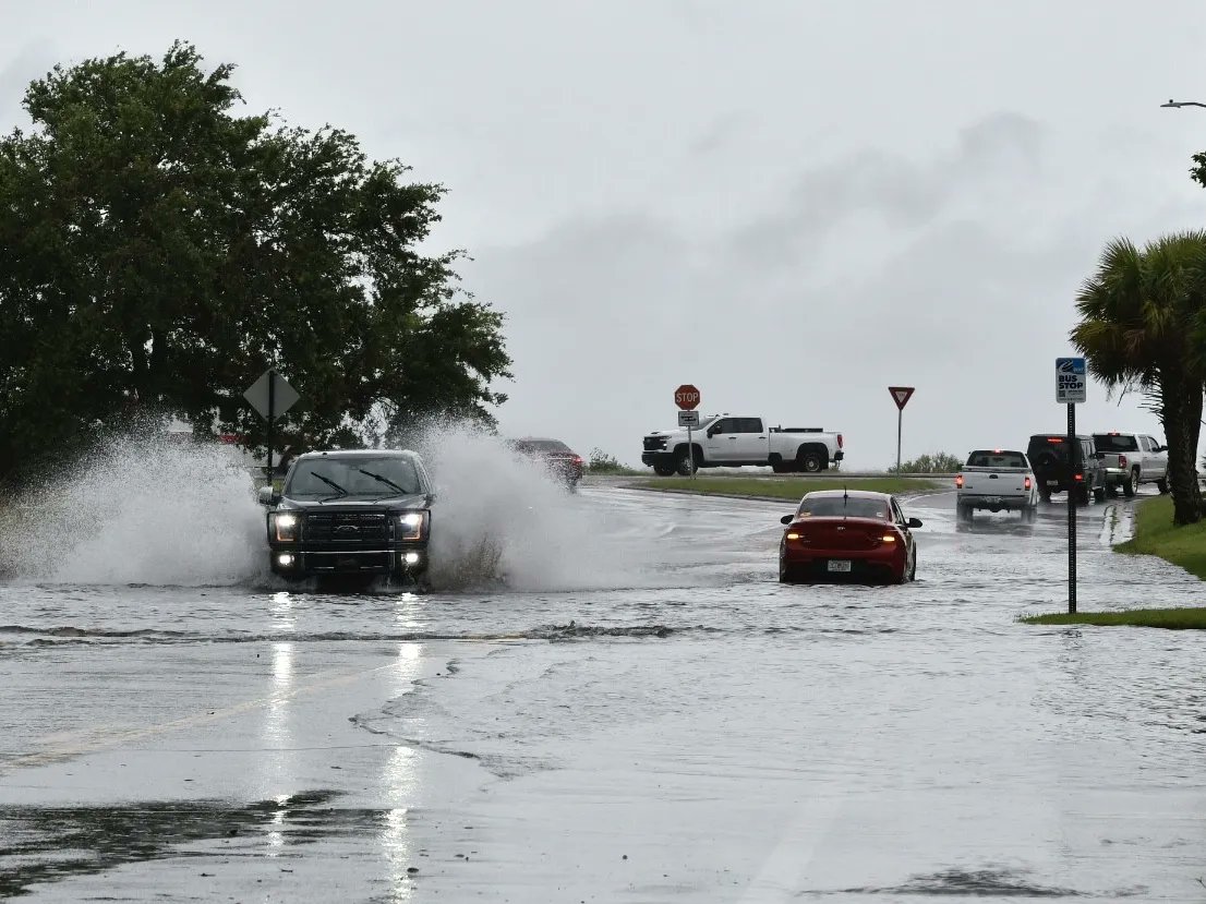 قتلى ومفقودون في فيضانات تضرب ولاية تكساس الأميركية قتلى ومفقودون في فيضانات تضرب ولاية تكساس الأميركية