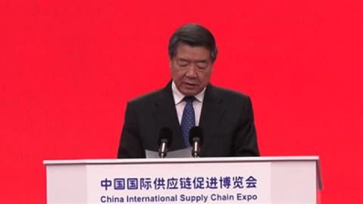 بكين: العالم يشهد "اضطرابات وتحولات" في مجال التجارة