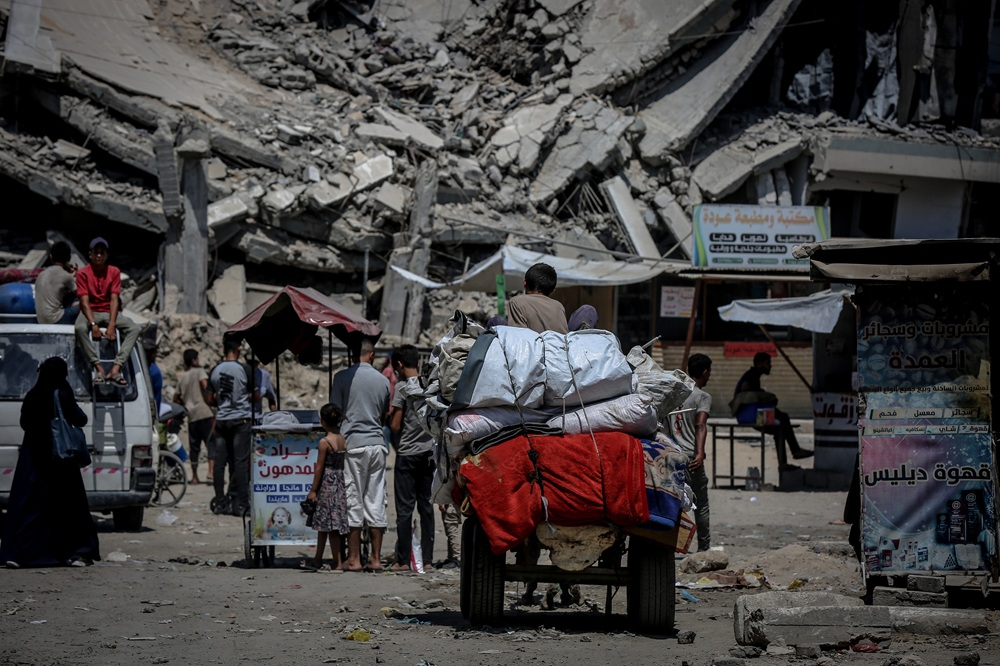 الدفاع المدني: تدمير 1500 منزل بحي الزيتون ونزوح 80% من سكانه