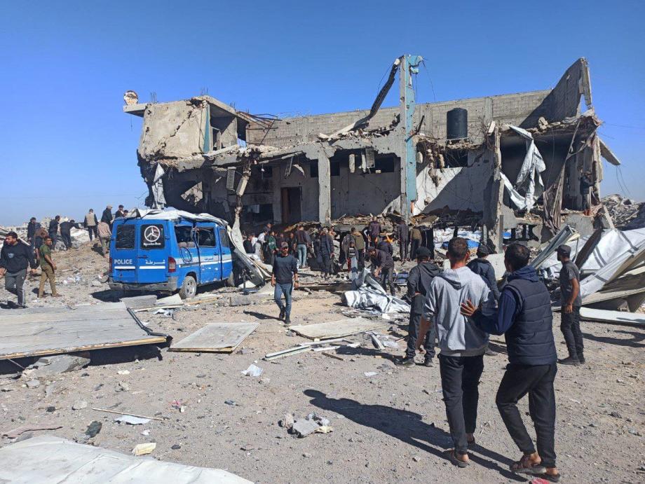 غزة: انتشال الشهداء من مركز شرطة الشيخ رضوان وارتفاع شهداء اليوم إلى 32 فلسطينياً