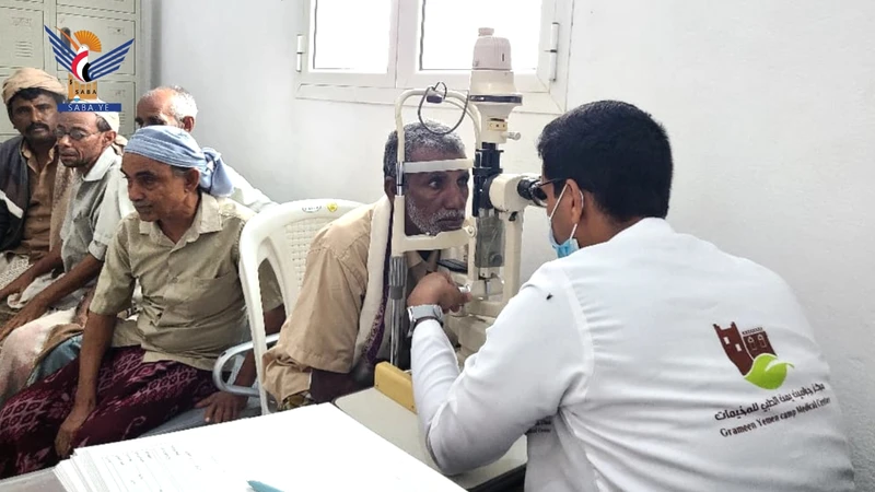 تدشين المخيمين الطبيين المجانيين لطب العيون بمديرية الزهرة