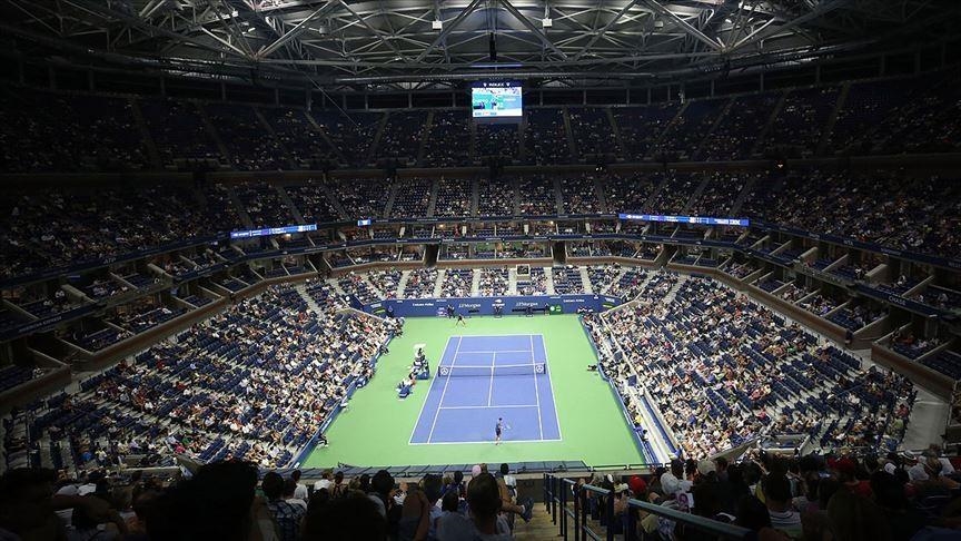 كارلوس ألكاراز وأرينا سابالينكا يتصدران التصنيف العالمي للاعبي التنس