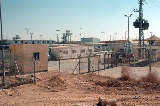 "إعلام الأسرى الفلسطينيين": تدهور الحالة الصحية لعدد كبير من الأسرى في سجن النقب الصهيوني