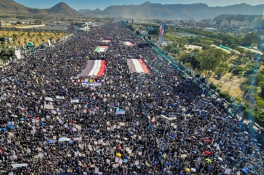 القوات اليمنية: نفذنا 3 عمليات عسكرية ضد الاحتلال.. واستهدفنا "ترومان" للمرة السابعة القوات اليمنية: نفذنا 3 عمليات عسكرية ضد الاحتلال.. واستهدفنا "ترومان" للمرة السابعة