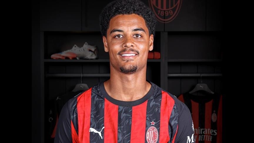 "ميلان" يتعاقد مع المدافع البلجيكي كوني دي فينتر لخمس سنوات