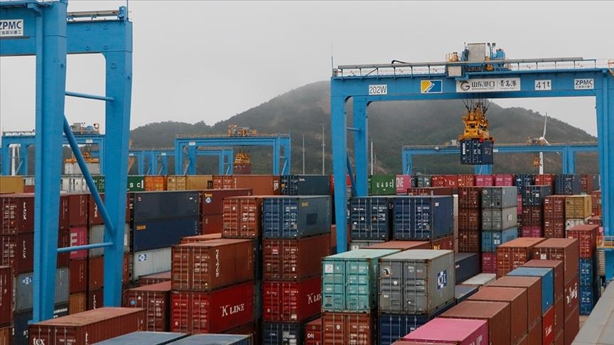 ارتفاع حجم التجارة الخارجية للصين الى حوالي 5.82 تريليون دولار أمريكي خلال الأشهر الـ11 الأولى