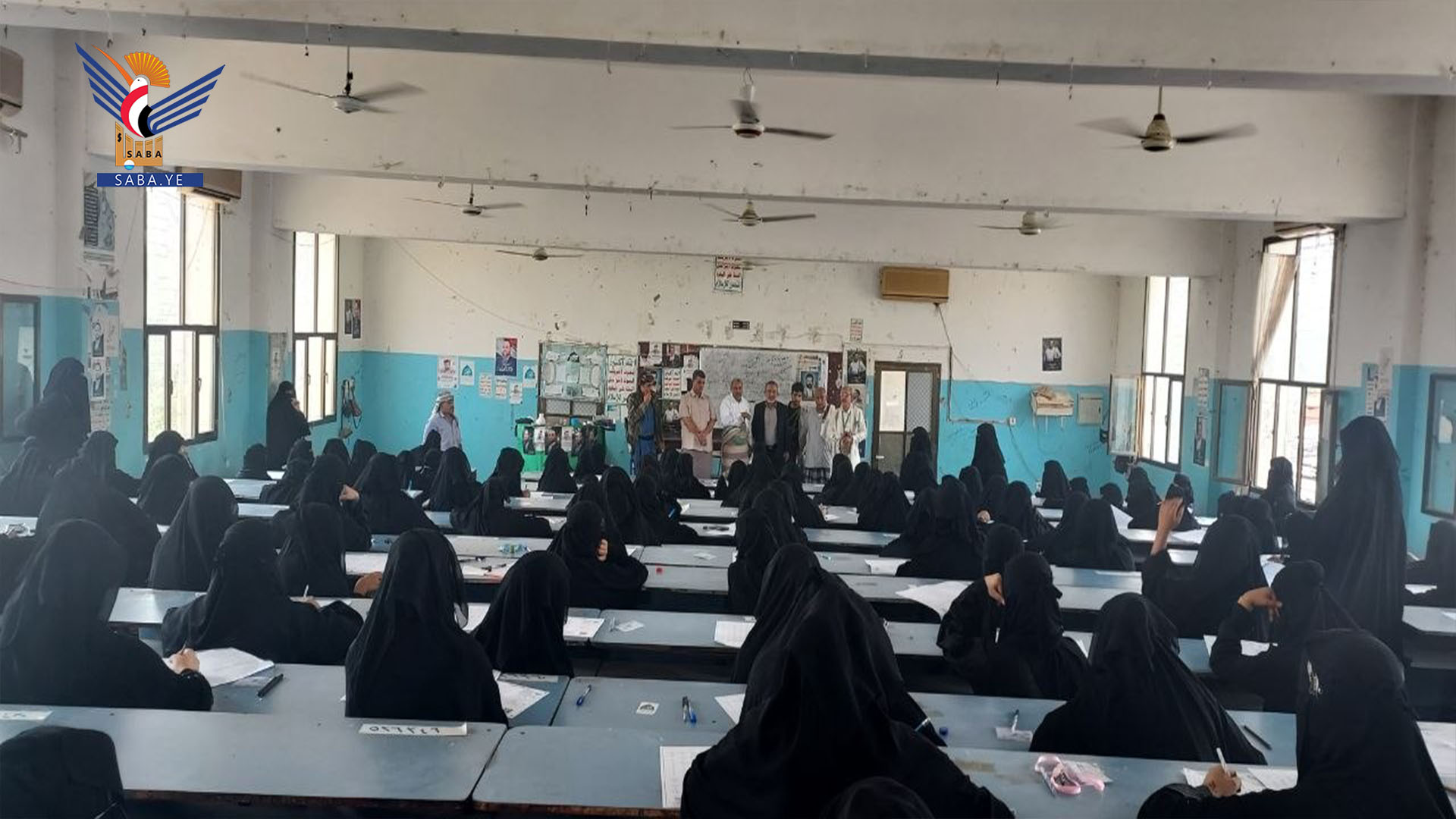 وكيل وزارة التربية يتفّقد سير اختبارات الثانوية العامة بالحديدة