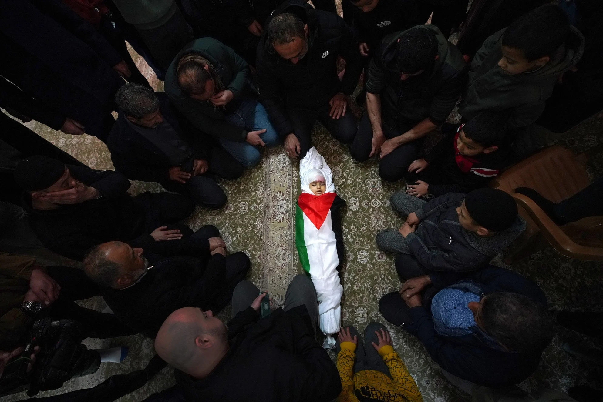 بعد غزّة.. الإسرائيليون يوجّهون الدبابات والأسلحة نحو الضفة   بعد غزّة.. الإسرائيليون يوجّهون الدبابات والأسلحة نحو الضفة