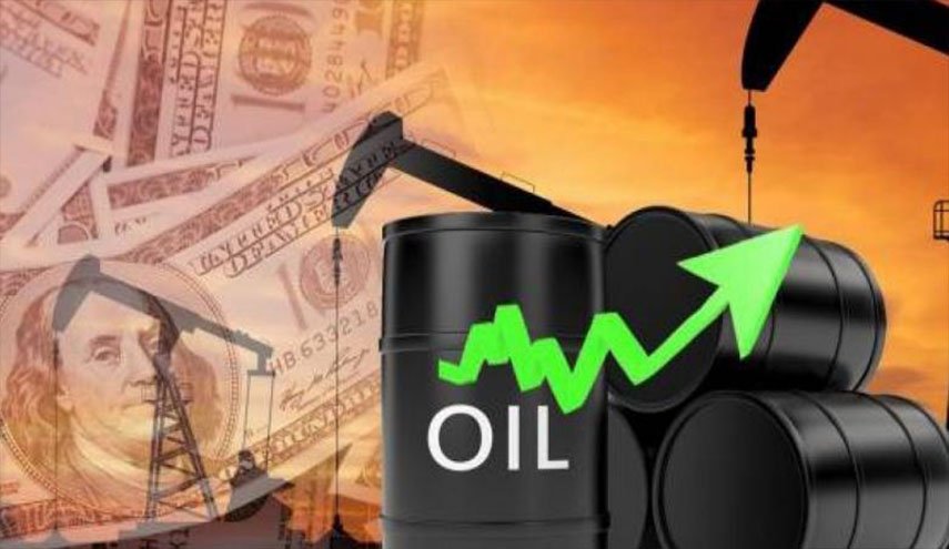 أسعار النفط تقفز مع تصاعد التوتر في مضيق هرمز