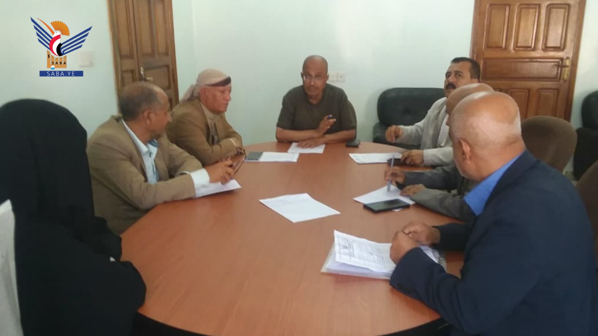 مناقشة مهام ومبادرات فريق مدونة السلوك الوظيفي بإب