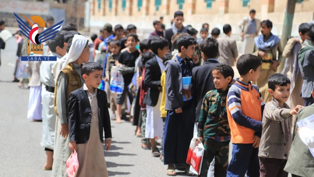 وقفات لطلاب الدورات الصيفية في أمانة العاصمة لمباركة انتصار محور المقاومة