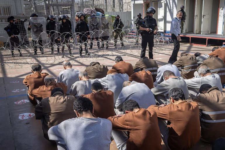 مركز حقوقي فلسطيني: انتهاكات "سديه تيمان" تستوجب محاكمة قادة العدو الصهيوني