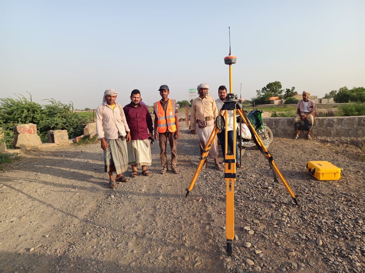 مشاريع المبادرات المجتمعية في الحديدة.. طريق "ماتع" بالجراحي نموذج للتنمية المحلية