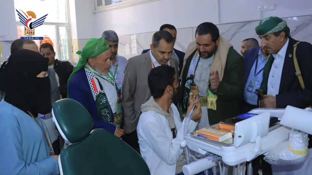 النعيمي والرويشان يدشّنان المخيم الطبي الخيري الثاني لأمراض النساء بجامعة 21 سبتمبر