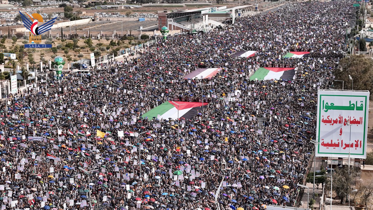 بحشود مليونية غير مسبوقة.. الشعب اليمني يؤكد المضي في التصعيد ضد العدو ردا على جرائمه بغزة