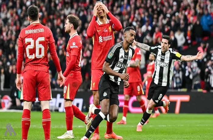 انتقال لاعب نيوكاسل يونايتد إلى ليفربول في أغلى صفقة بتاريخ إنجلترا انتقال لاعب نيوكاسل يونايتد إلى ليفربول في أغلى صفقة بتاريخ إنجلترا