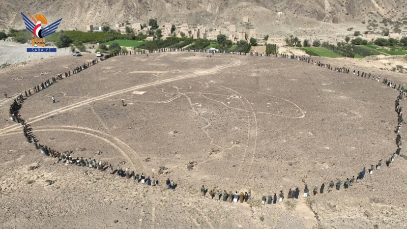 قبيلة القراميش بمأرب تعلن النفير العام والجهوزية للتصدي لمؤامرات الأعداء