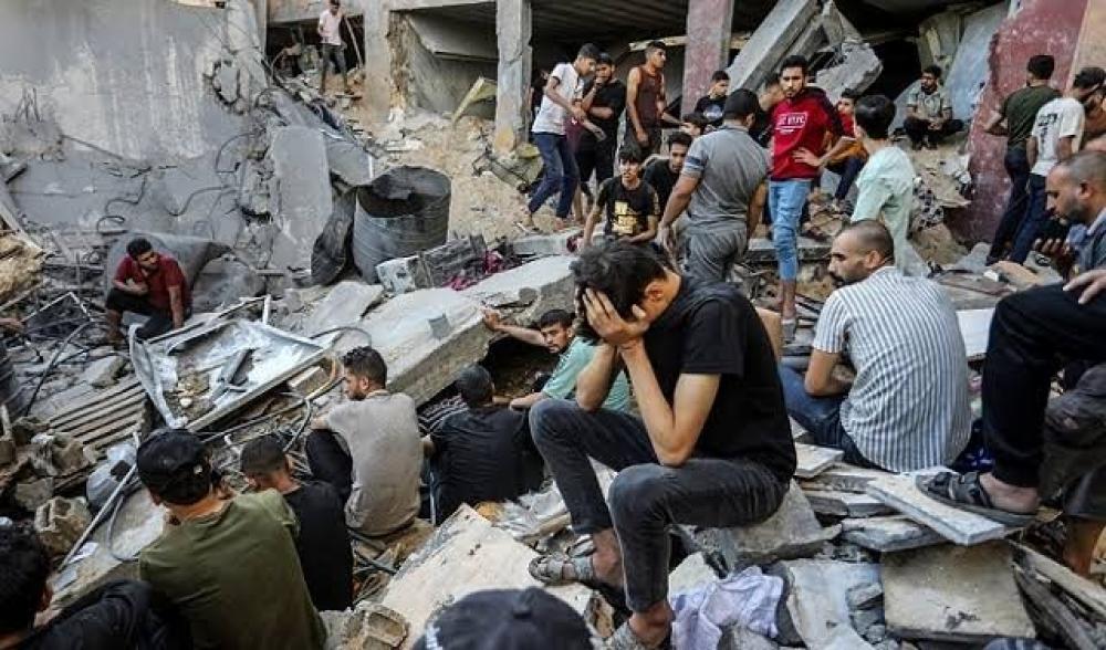 استشهاد 25 فلسطينيا في قصف العدو الصهيوني عدة مناطق بقطاع غزة 