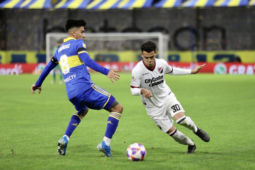 بوكا جونيورز يفوز على نيولز أولد بويز في الدوري الأرجنتيني       بوكا جونيورز يفوز على نيولز أولد بويز في الدوري الأرجنتيني