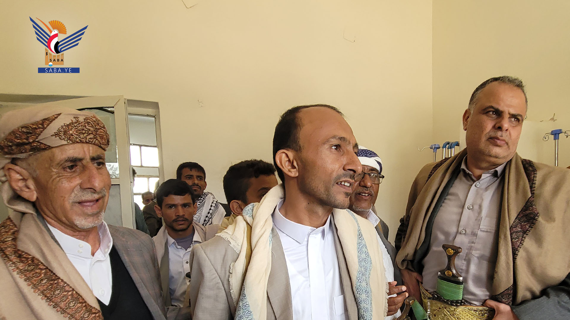 محافظ حجة يتفقد المركز الصحي في المراحبة بمديرية مبين