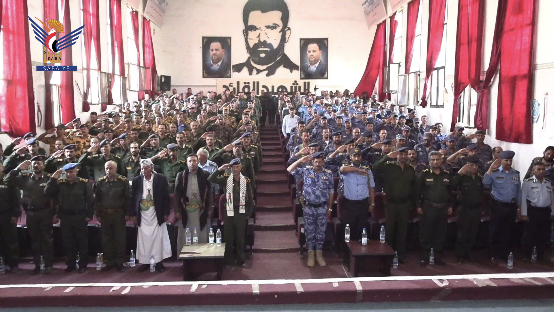 إدارة أمن ذمار تُحيي ذكرى الولاية وتُسيّر قافلة عيدية للمرابطين في الجبهات