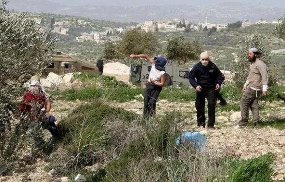 إصابة 5 فلسطينيين في هجومين لمستوطنين صهاينة في رام الله وبيت لحم